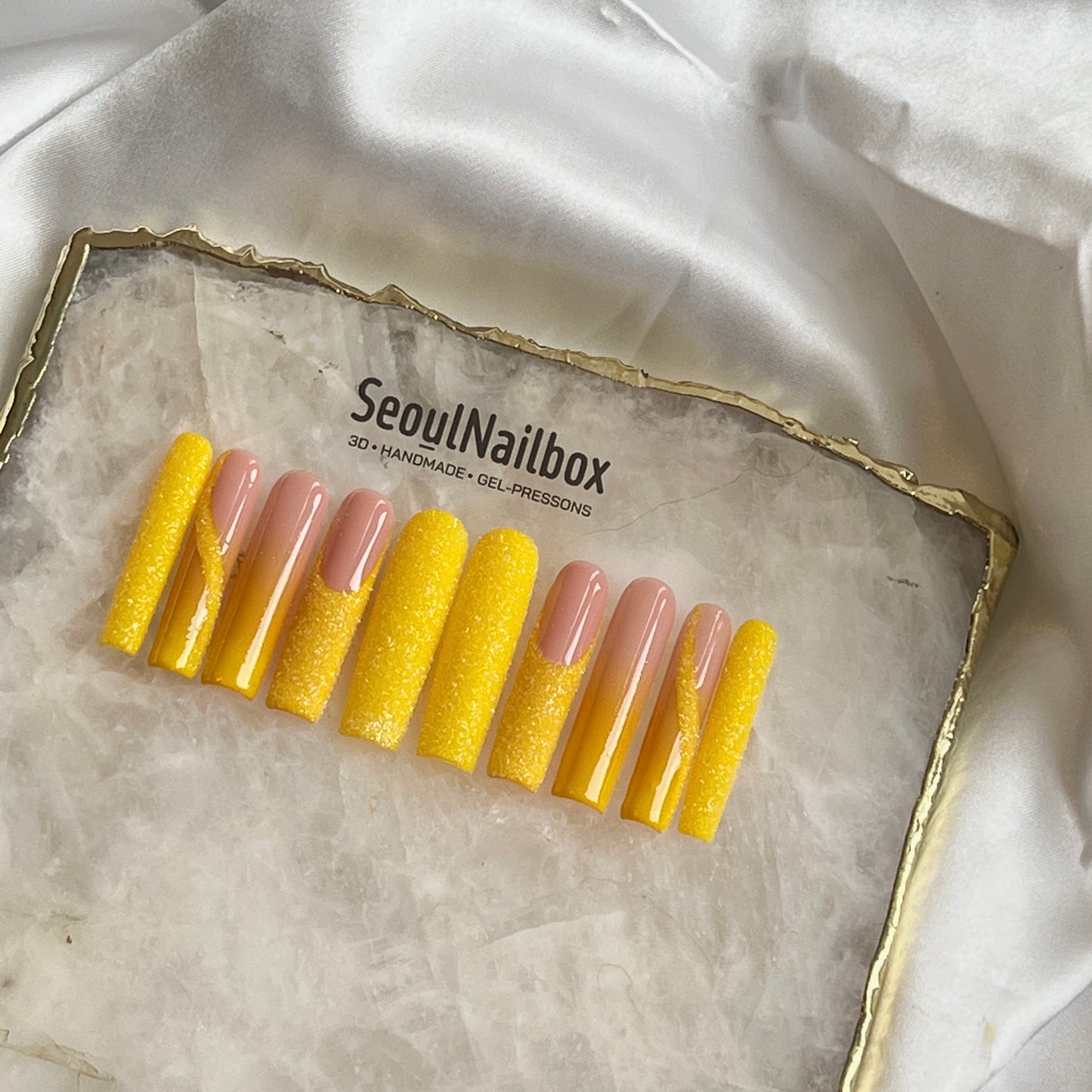 Golden Bliss – 3D Sugar Nails