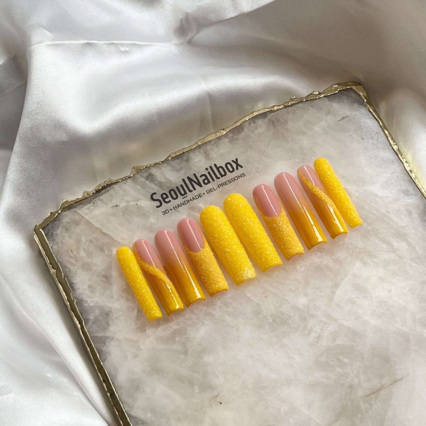 Golden Bliss – 3D Sugar Nails