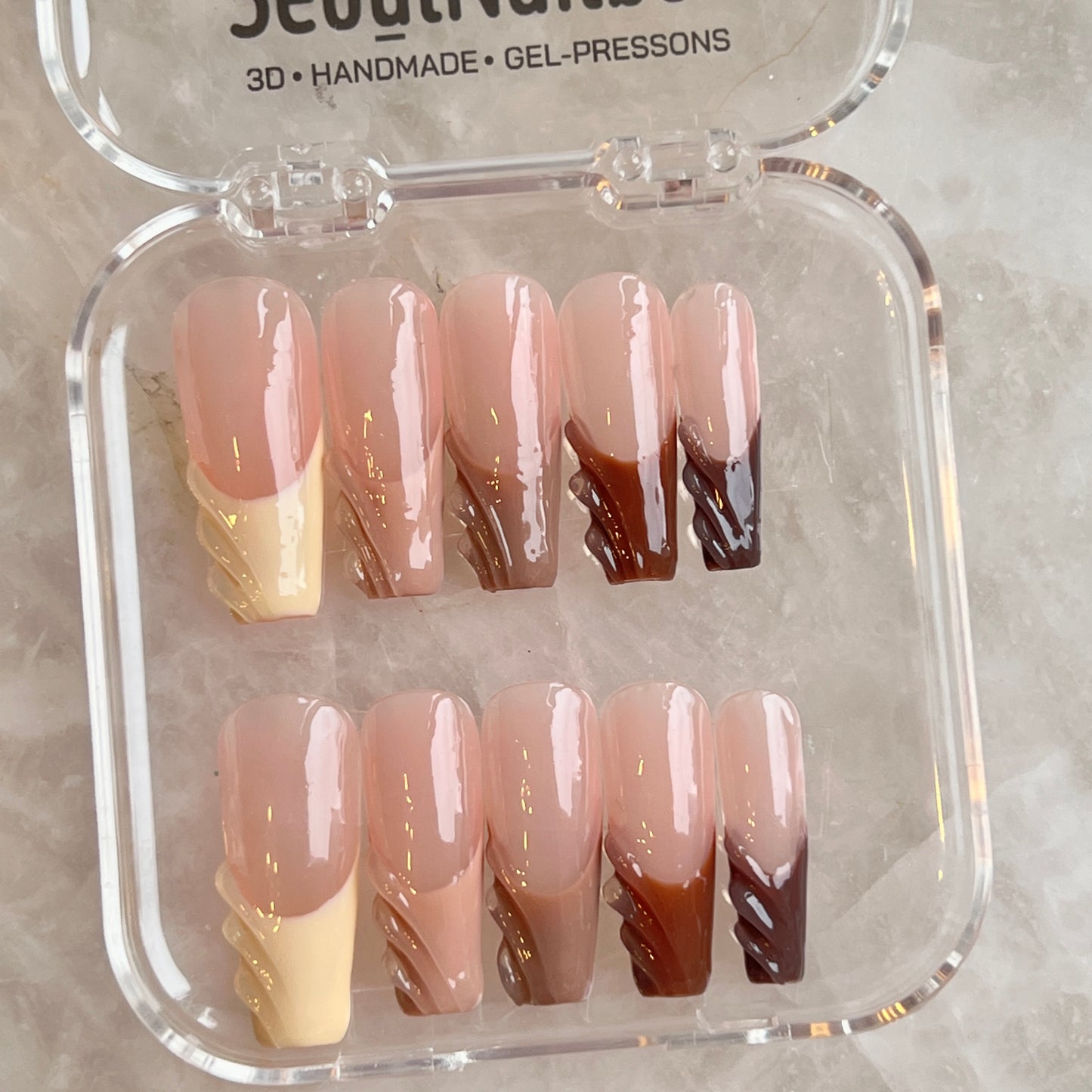Mocha Swirl – Edgy Elegance
